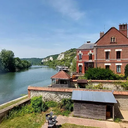 2 Bedroom In Les Andelys