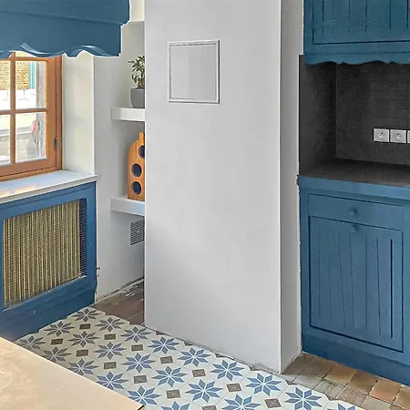 2 Bedroom In Les Andelys