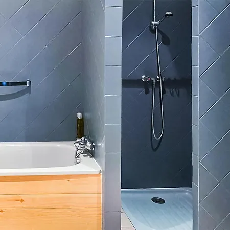 2 Bedroom In Apartament *