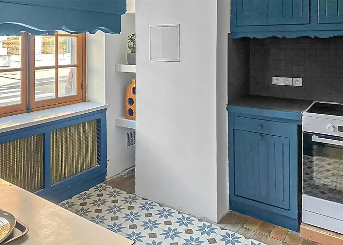 2 Bedroom In Les Andelys